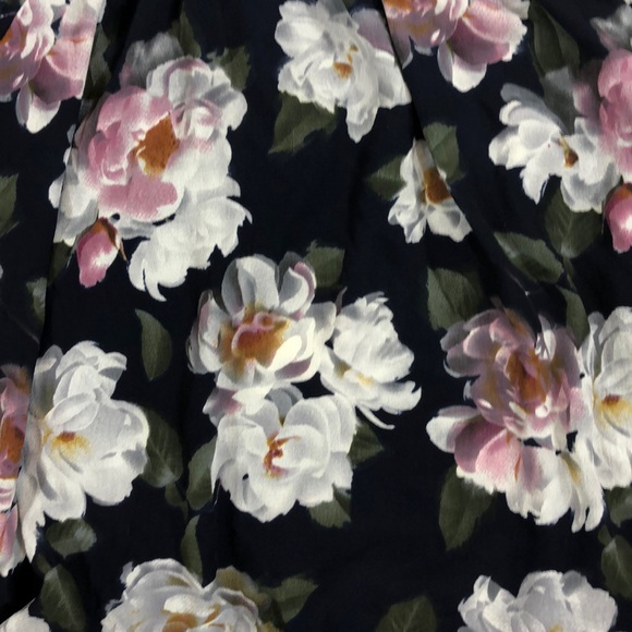 🆕 Threadzwear Off Shoulder Top. - Picture 6 of 7